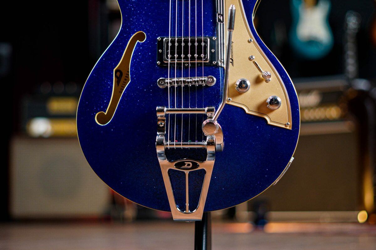 Duesenberg Starplayer TV in Sparkle Blue - Image 3