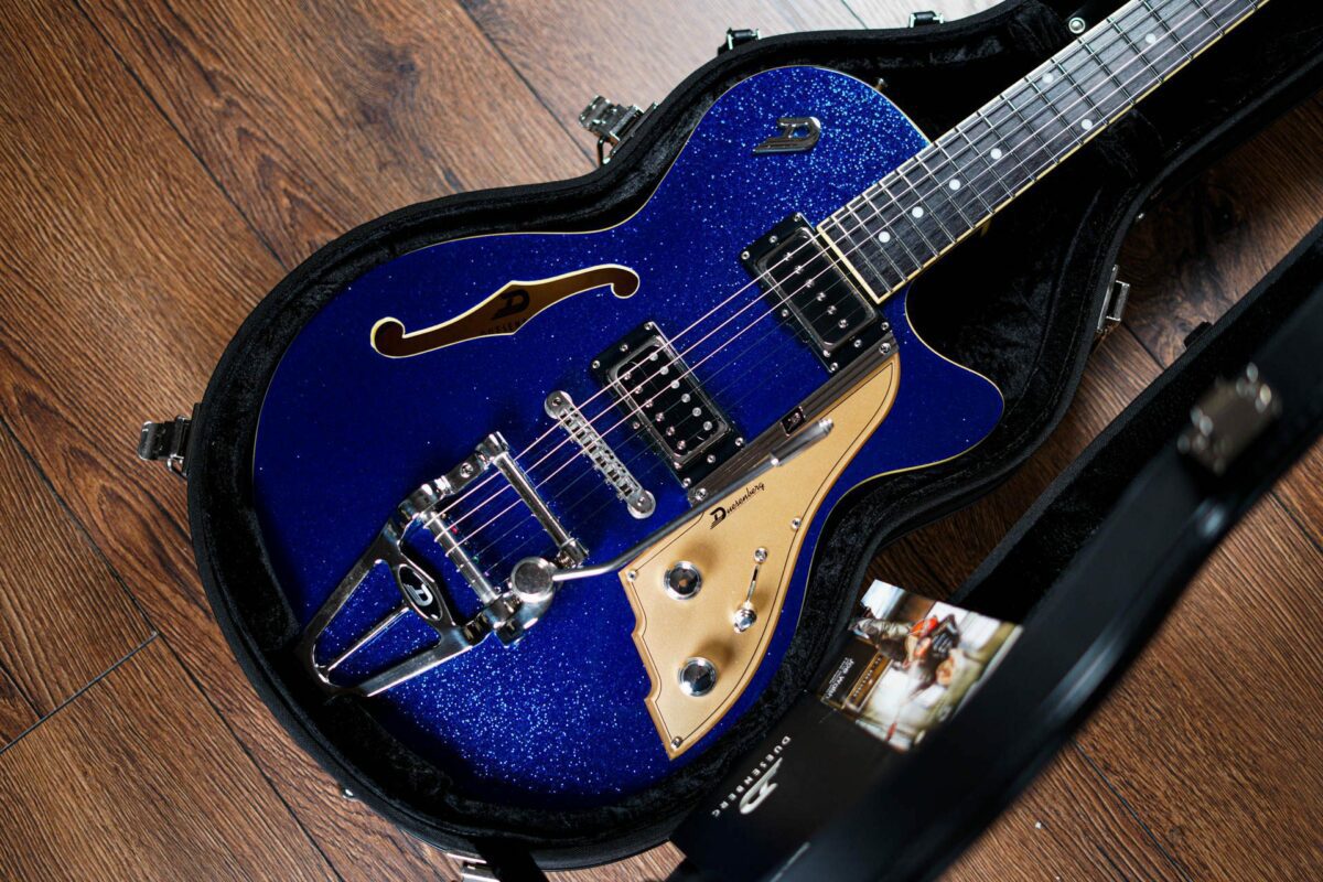 Duesenberg Starplayer TV in Sparkle Blue - Image 2