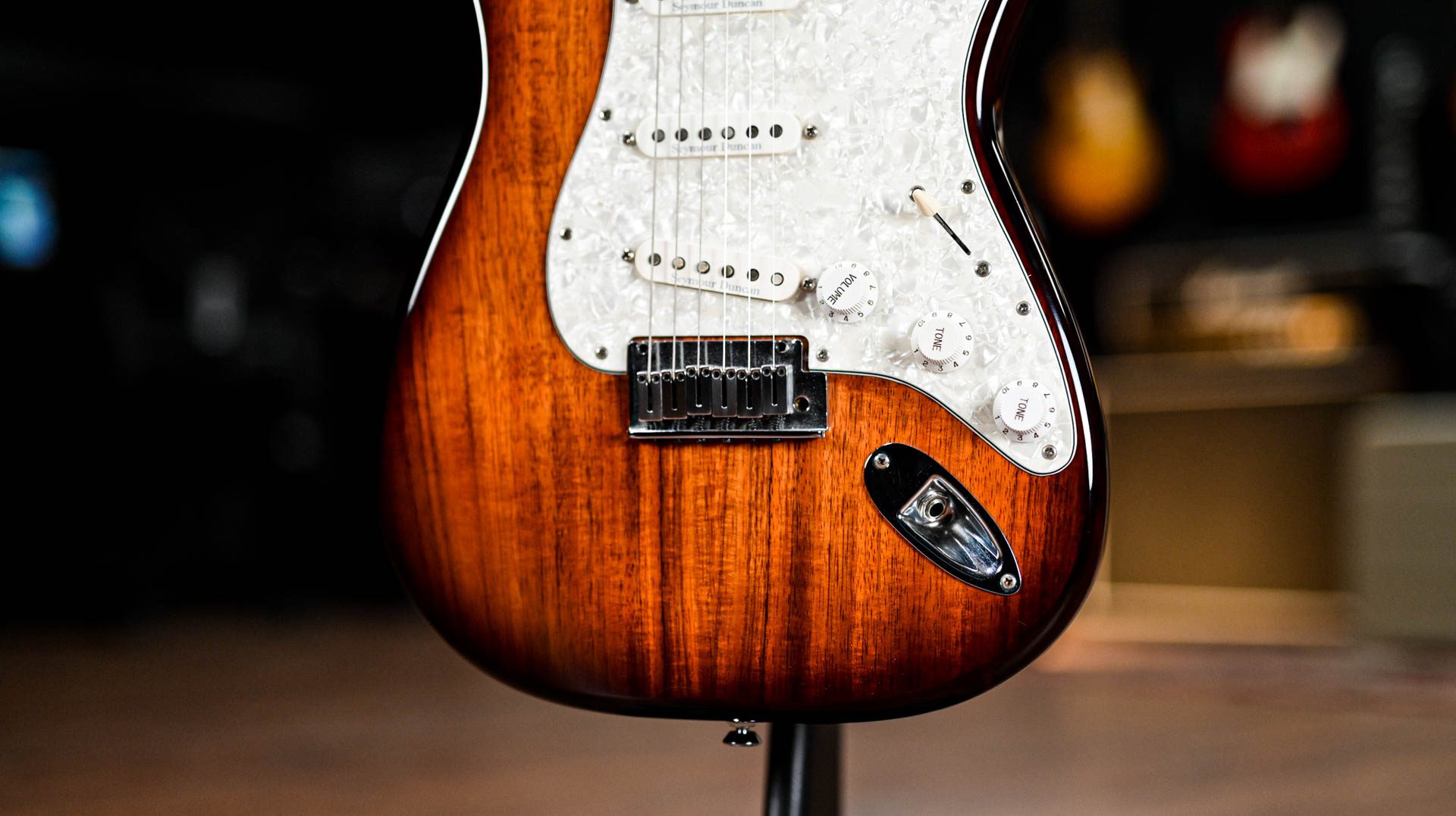 Fender Special Edition Koa Stratocaster In Antique Burst - Guitar Gear  Giveaway