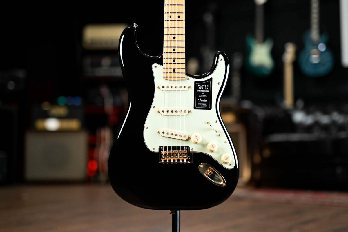 Free Giveaway - Fender FSR Player Stratocaster