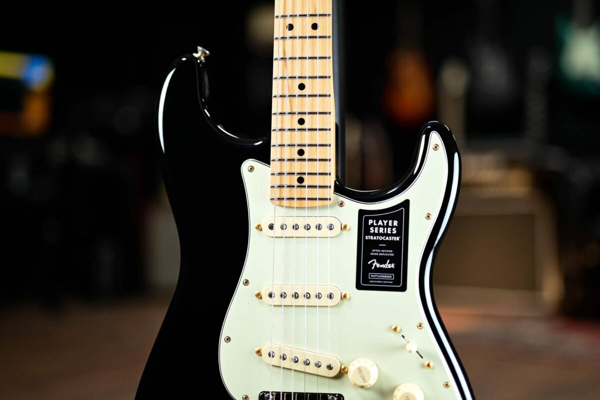 Free Giveaway - Fender FSR Player Stratocaster - Image 4