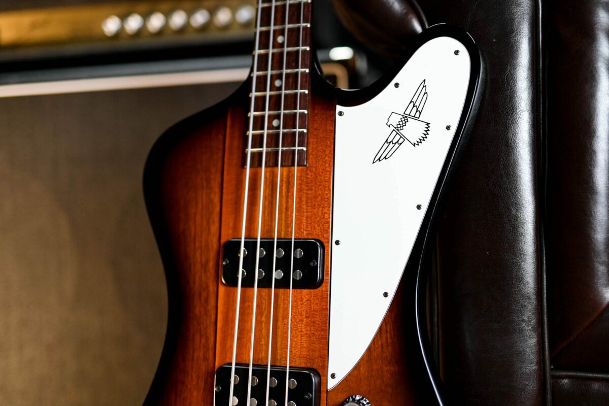 Gibson Thunderbird Bass in Tobacco Burst - Image 4