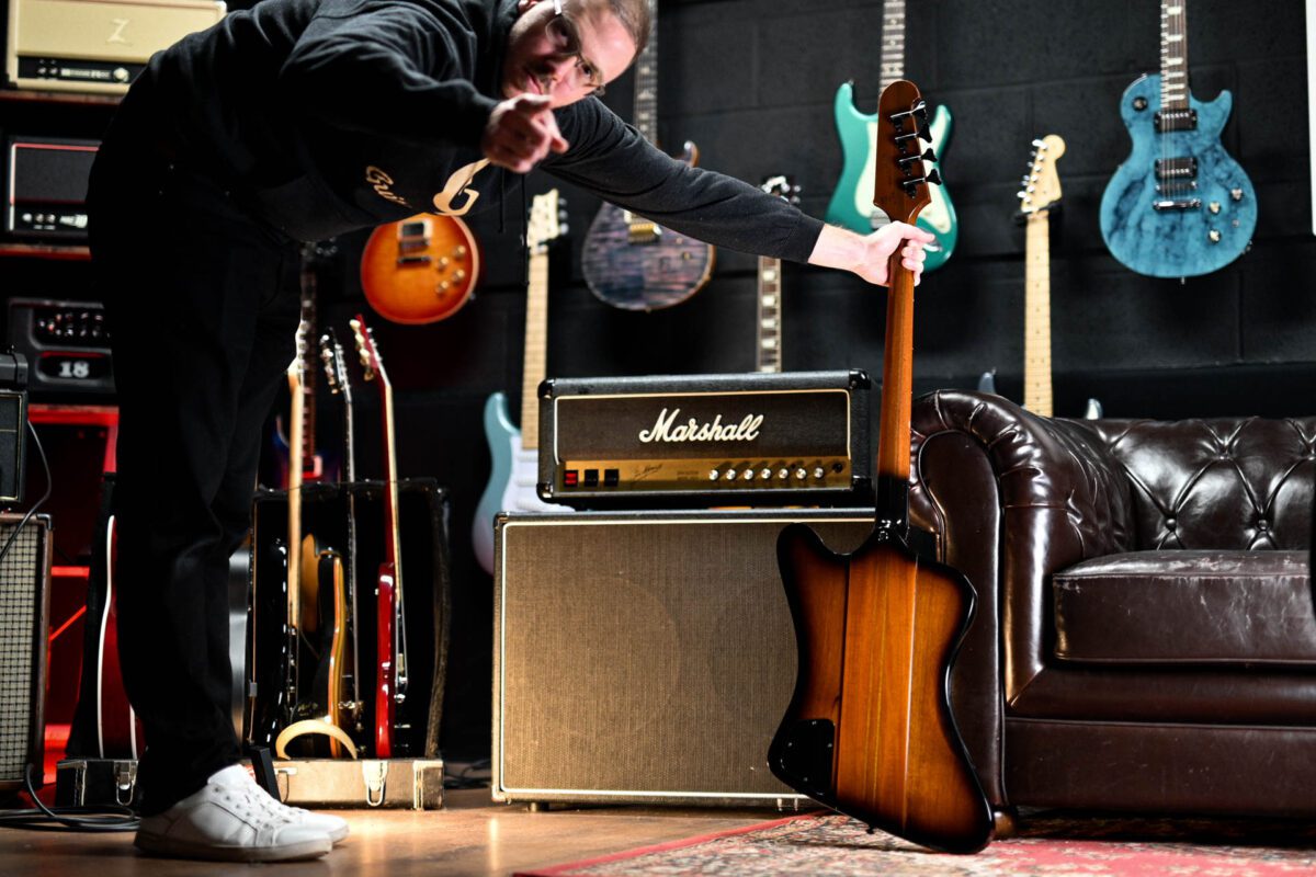 Gibson Thunderbird Bass in Tobacco Burst - Image 11