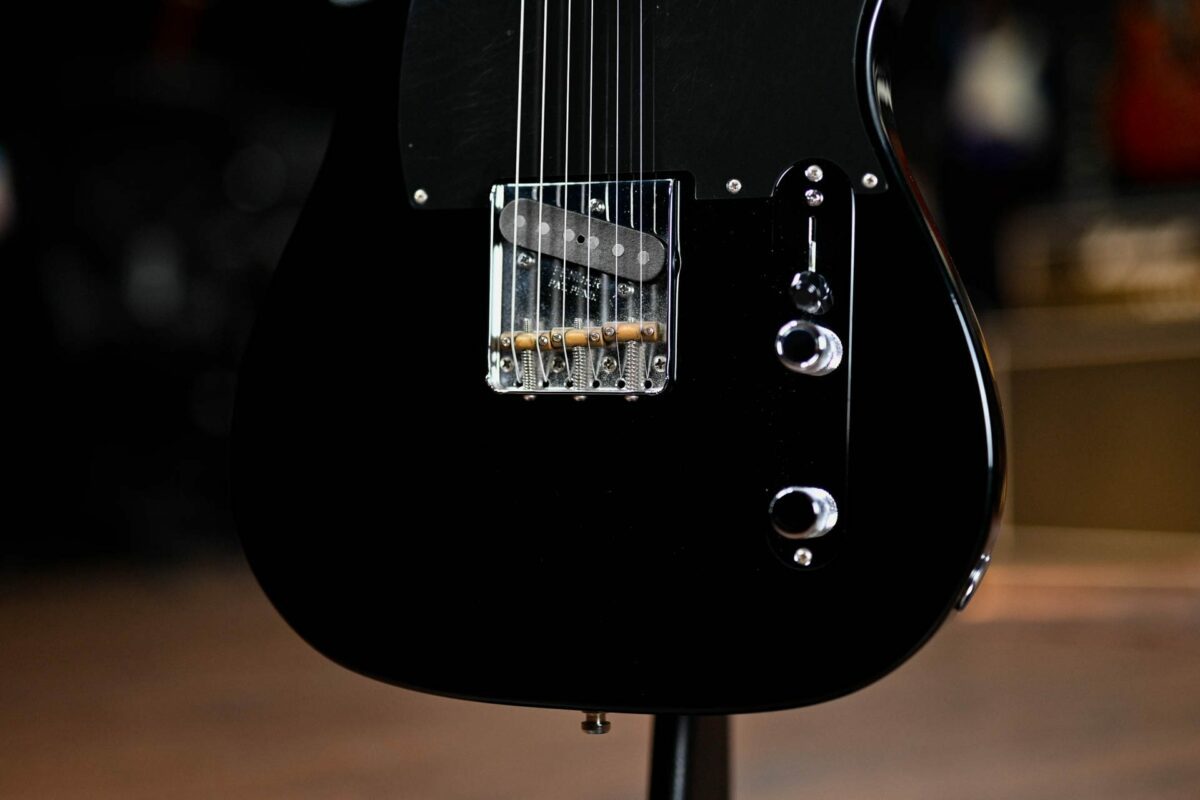 Fender Classic Player ﻿Baja Telecaster in Black - Image 3