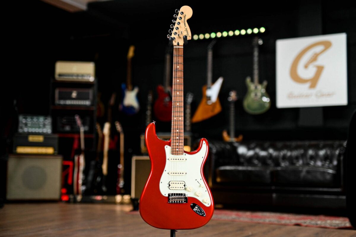 Fender HSS Deluxe Stratocaster in Candy Apple Red - Image 2