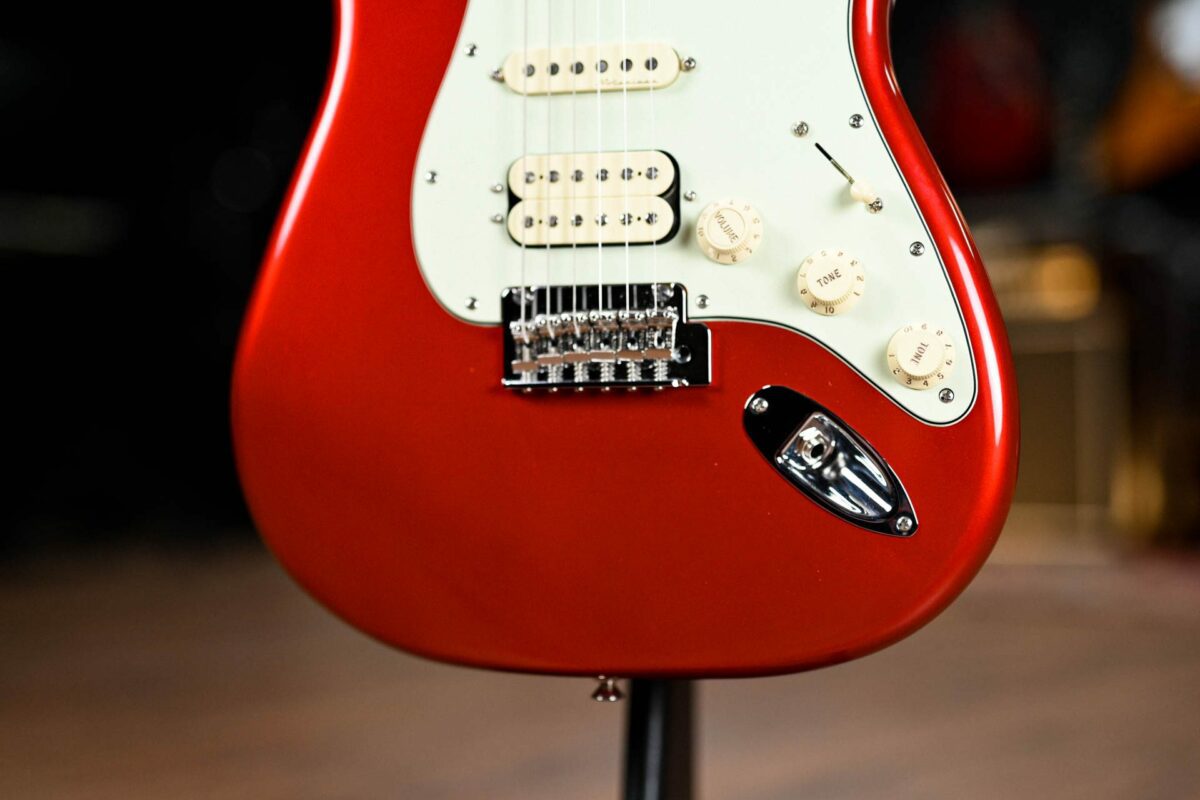 Fender HSS Deluxe Stratocaster in Candy Apple Red - Image 3