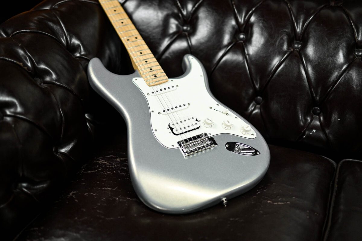 Fender HSS Player Stratocaster In Silver - Image 2