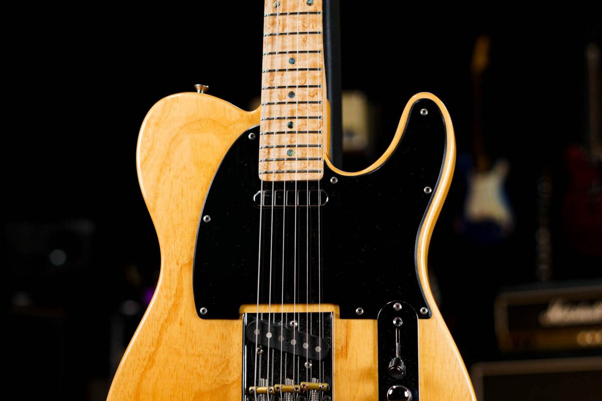 Fender Lite Ash Telecaster in Natural - Image 6