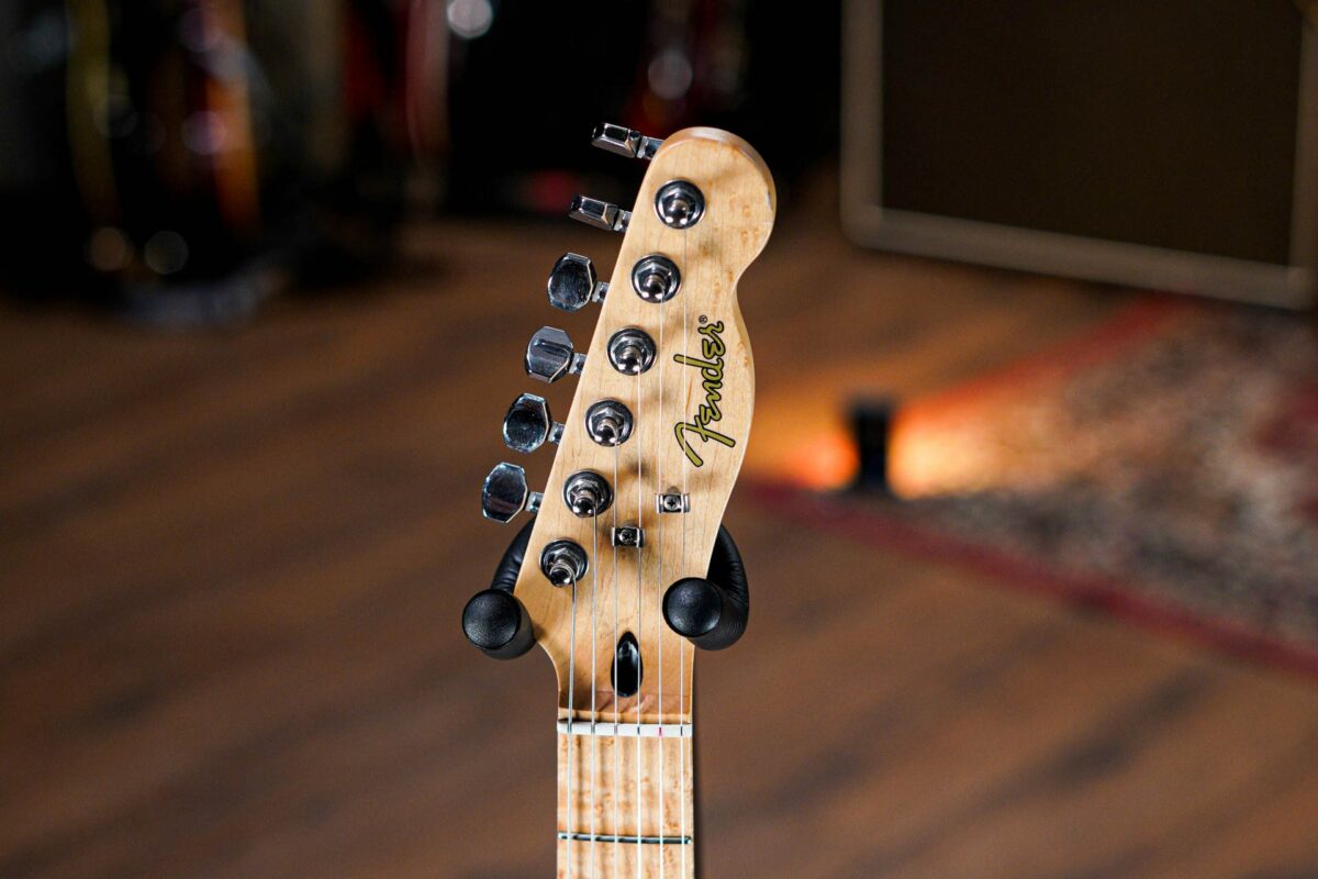 Fender Lite Ash Telecaster in Natural - Image 3