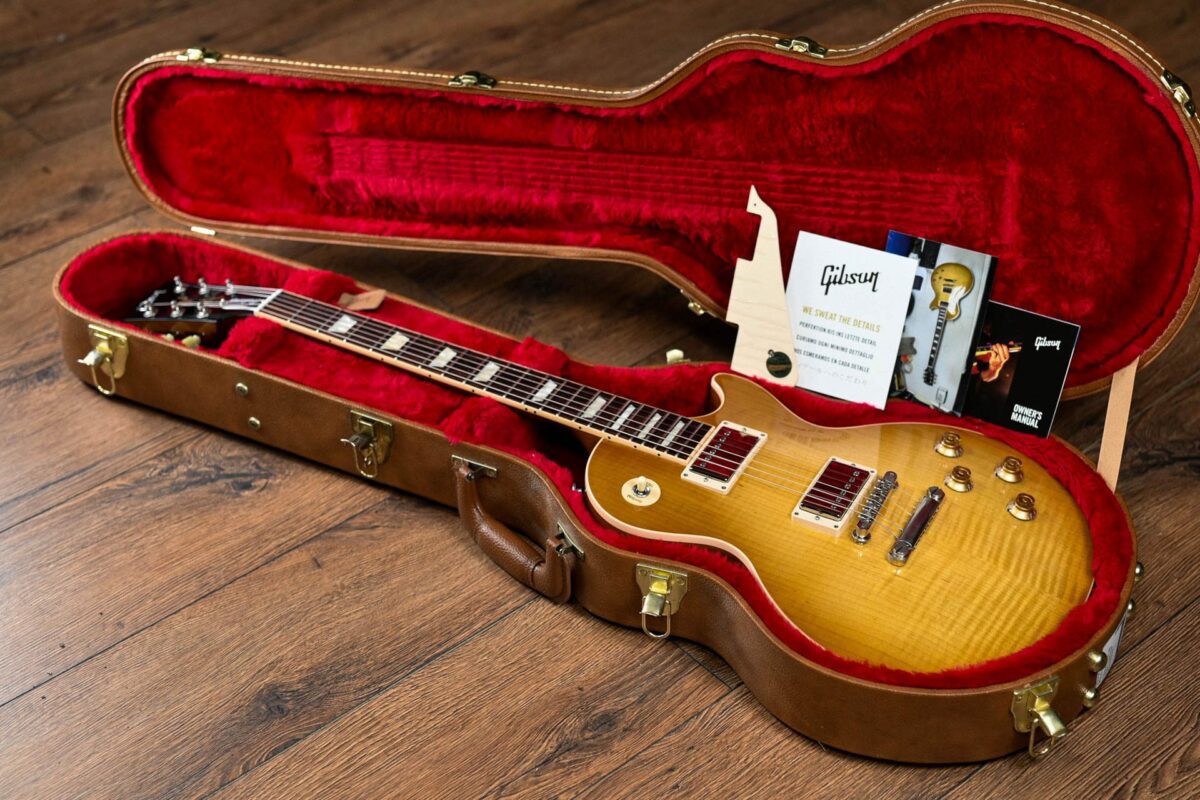 Gibson Les Paul Traditional in Honey Burst - Image 2