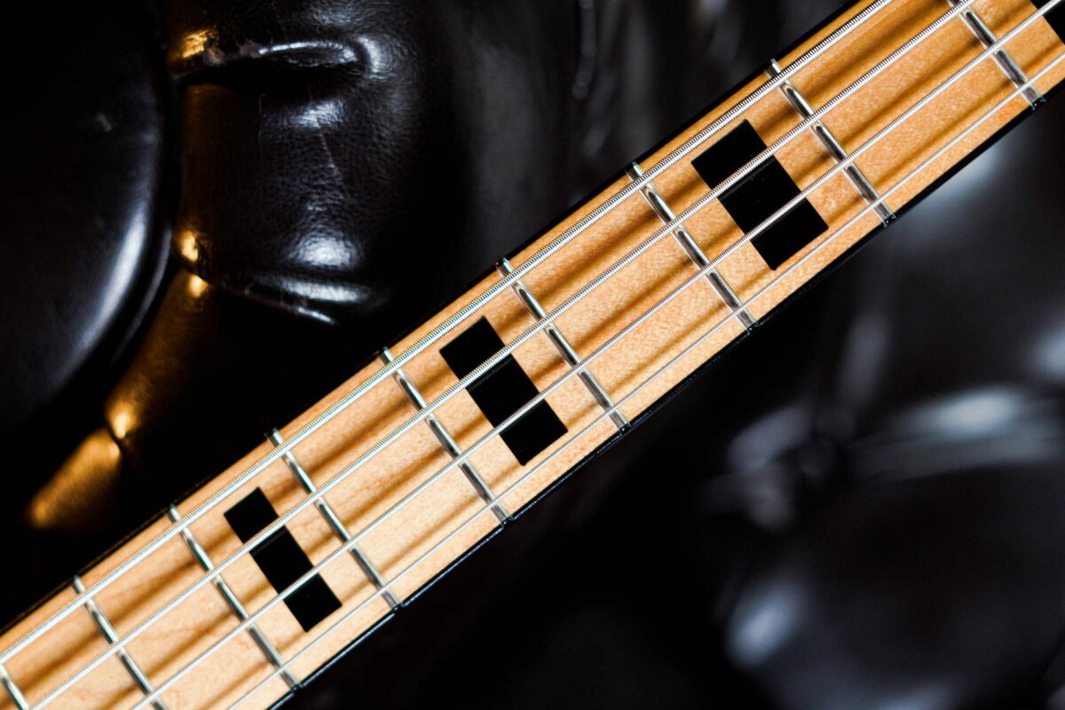 Fender FSR 70s Jazz Bass in Natural - Image 5