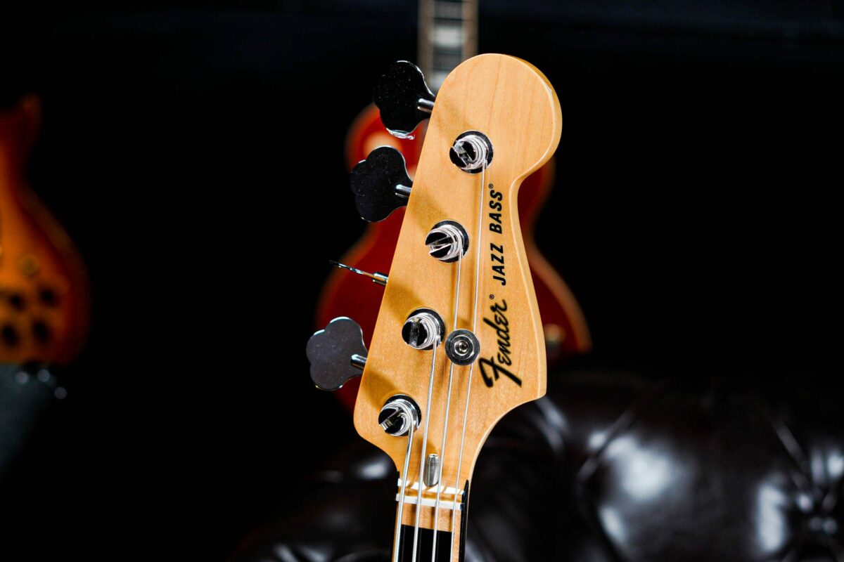 Fender FSR 70s Jazz Bass in Natural - Image 6