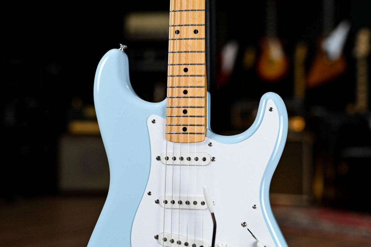 Fender Vintera 50's Stratocaster in Daphne Blue - Image 5