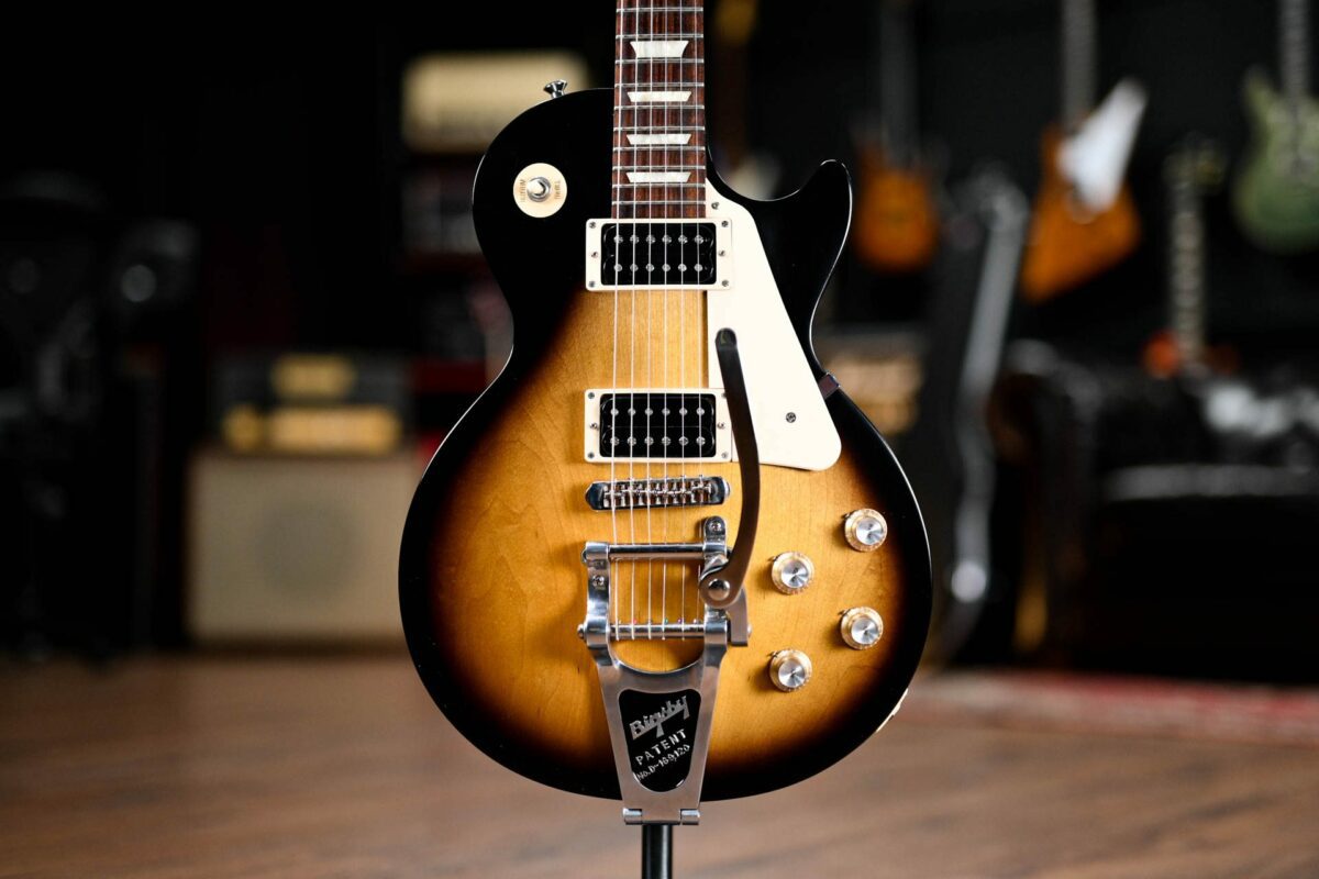 Gibson Les Paul 50s Tribute with Bigsby in Tobacco Burst