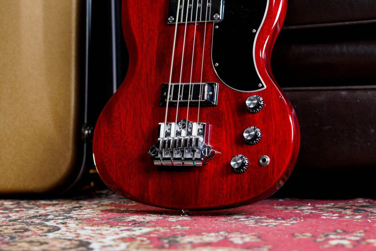 Gibson SG Bass in Heritage Cherry - Image 4