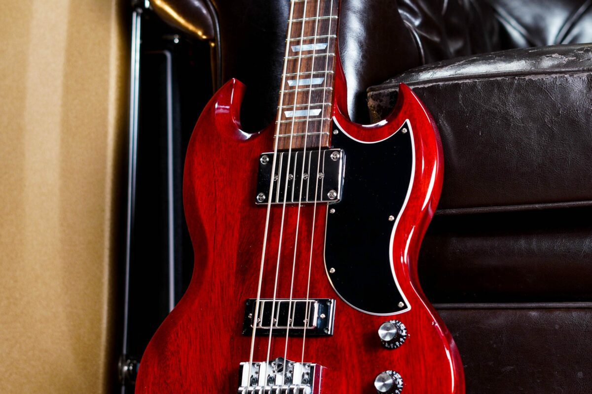 Gibson SG Bass in Heritage Cherry - Image 5