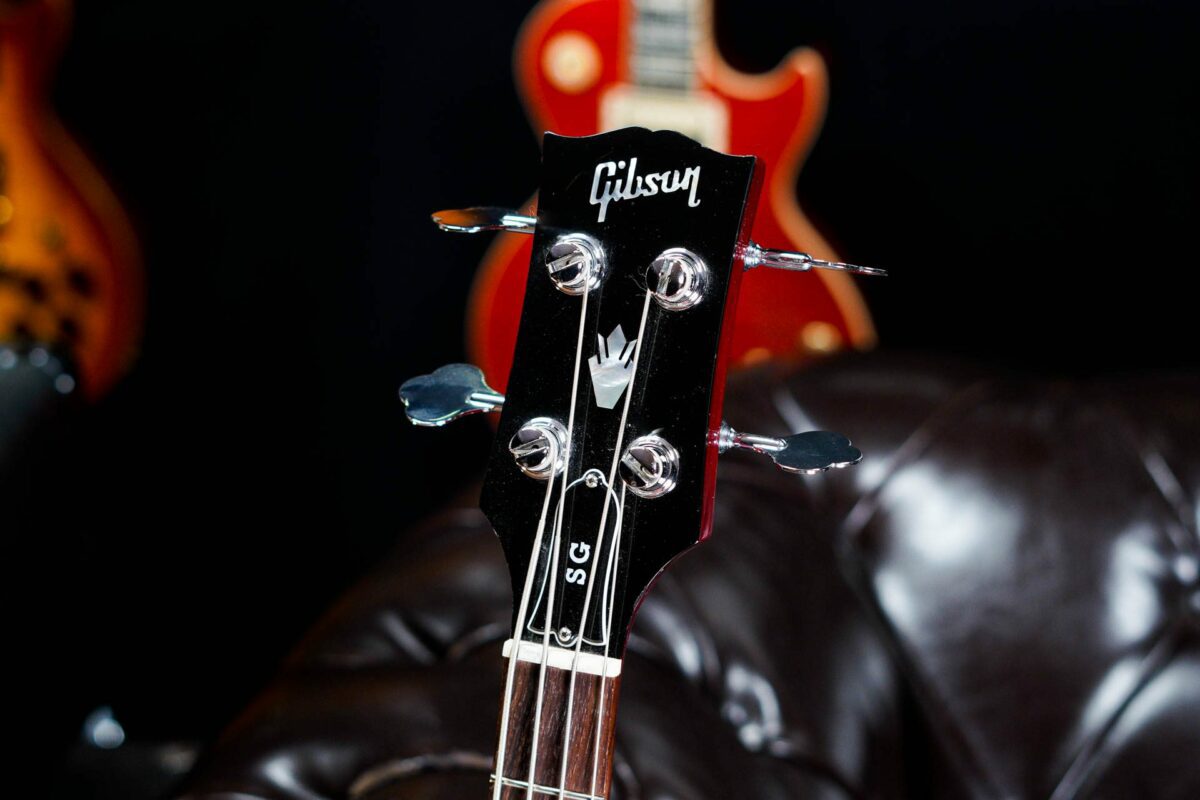 Gibson SG Bass in Heritage Cherry - Image 7