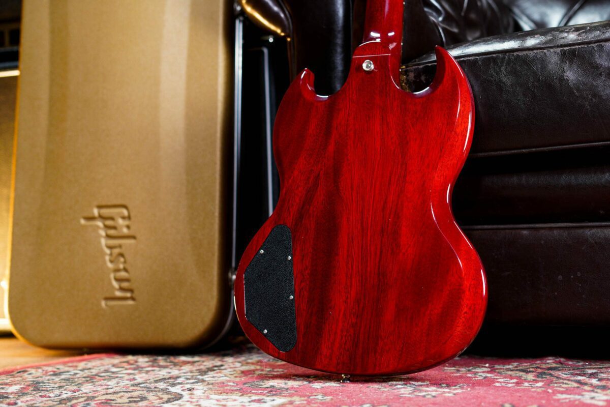 Gibson SG Bass in Heritage Cherry - Image 9