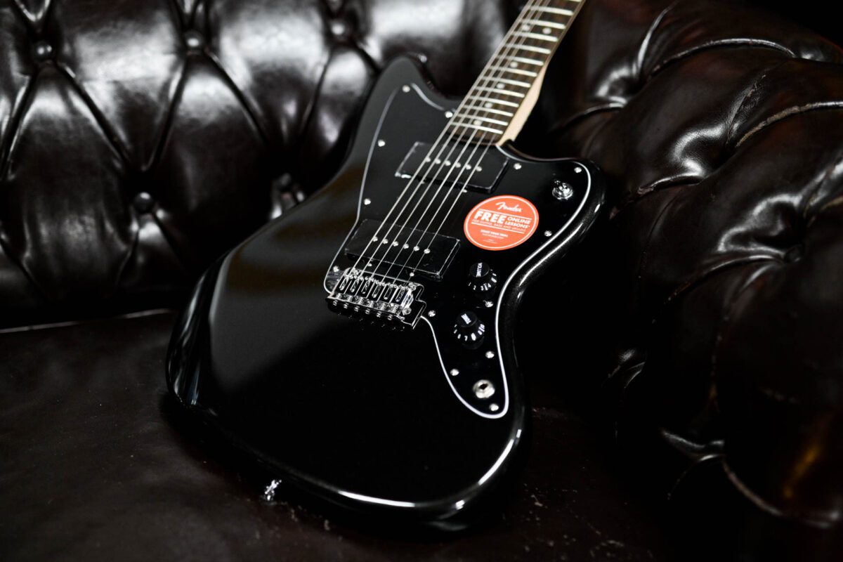 Squier FSR Affinity Jazzmaster in Metallic Black - Image 2