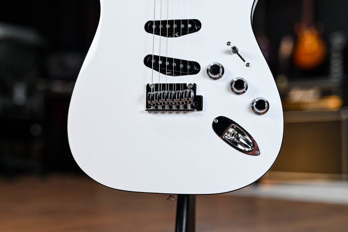 Fender Aerodyne Special Stratocaster in Bright White - Image 3