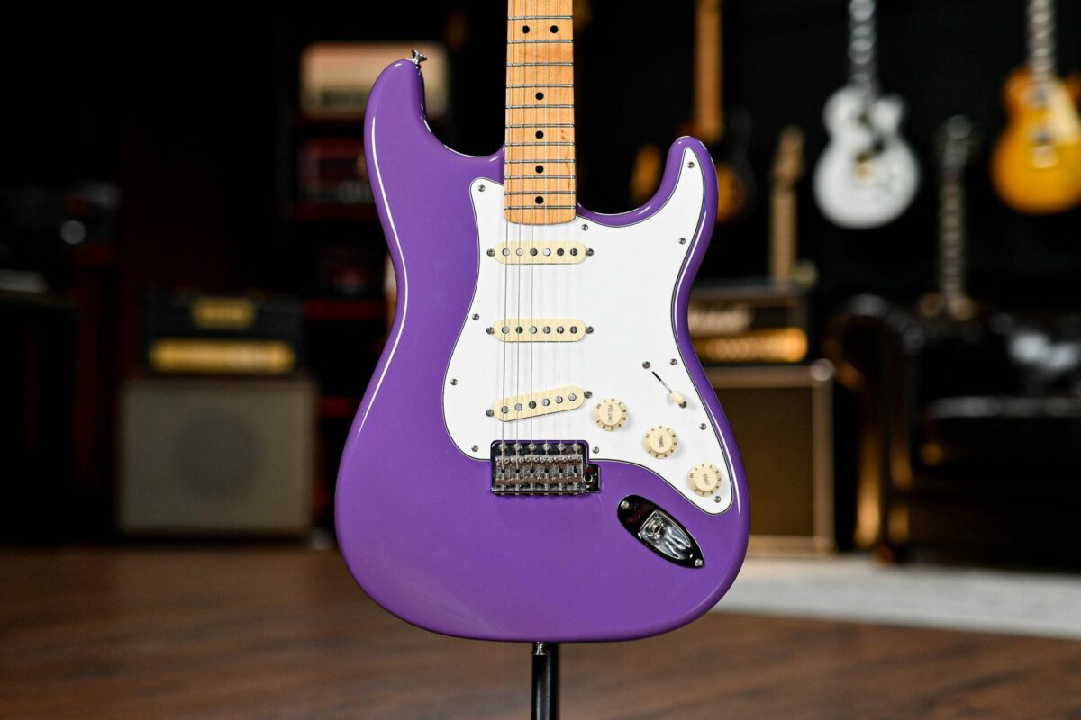 Fender Jimi Hendrix Strat in Ultra Violet