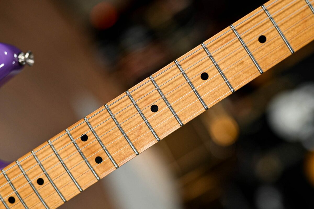 Fender Jimi Hendrix Strat in Ultra Violet - Image 5