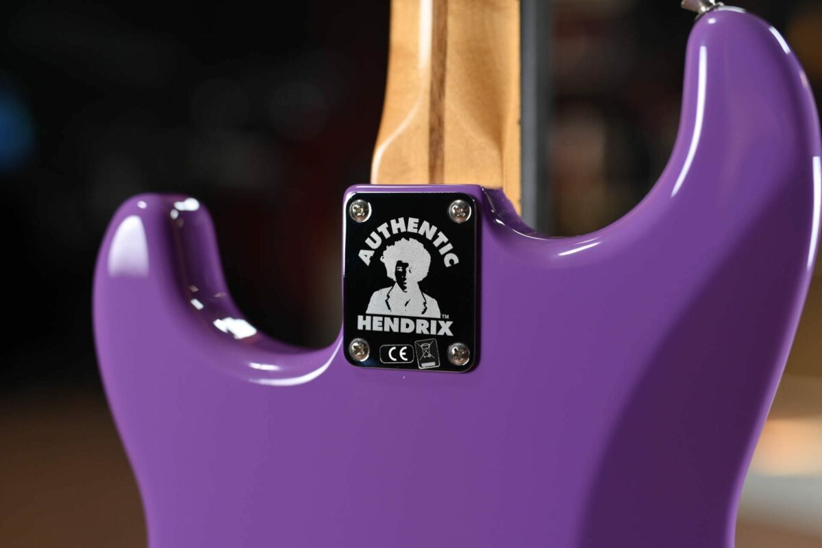 Fender Jimi Hendrix Strat in Ultra Violet - Image 10