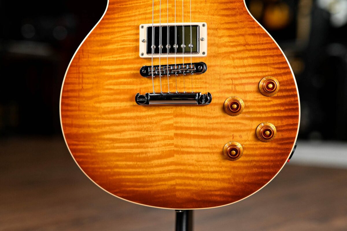 Gibson Les Paul Standard in Honeyburst - Image 8