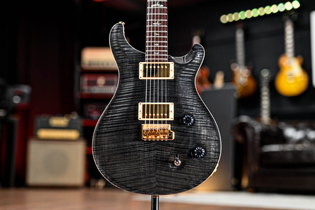 PRS Custom 22 Artist Package Brazilian in Black Grey