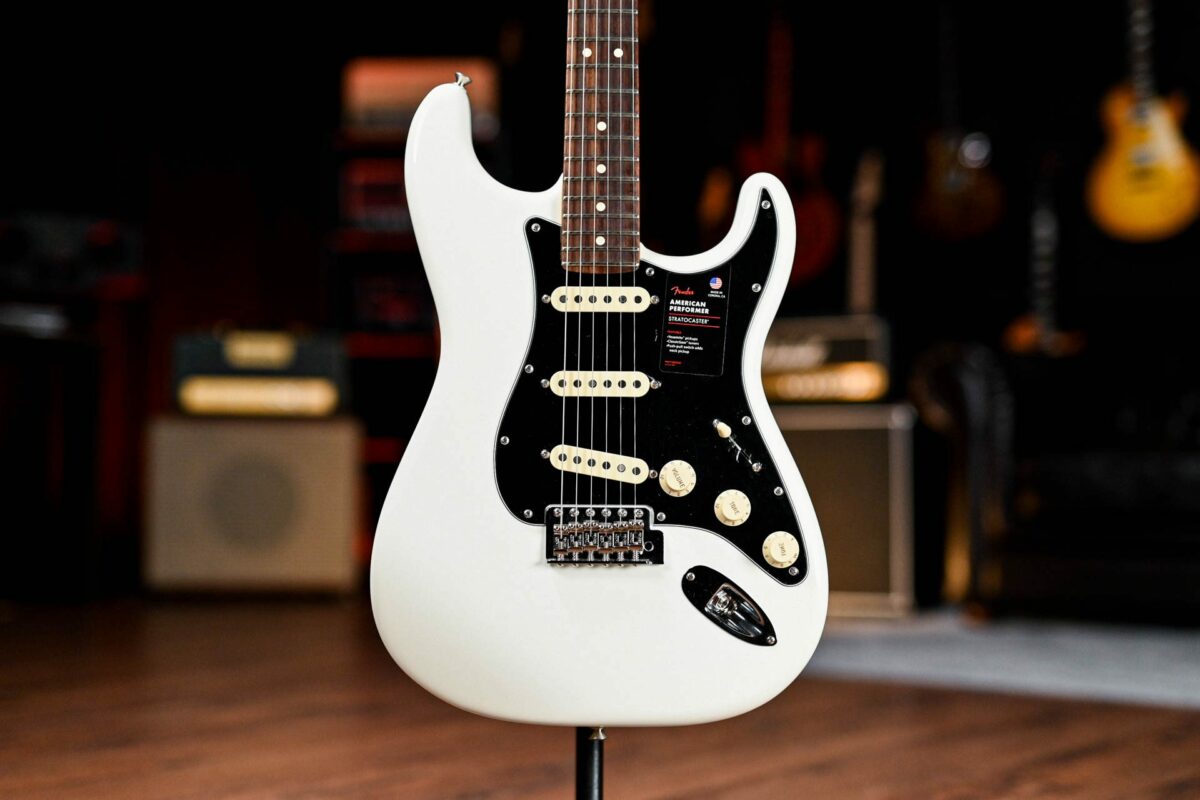 Fender American Performer Stratocaster Arctic White