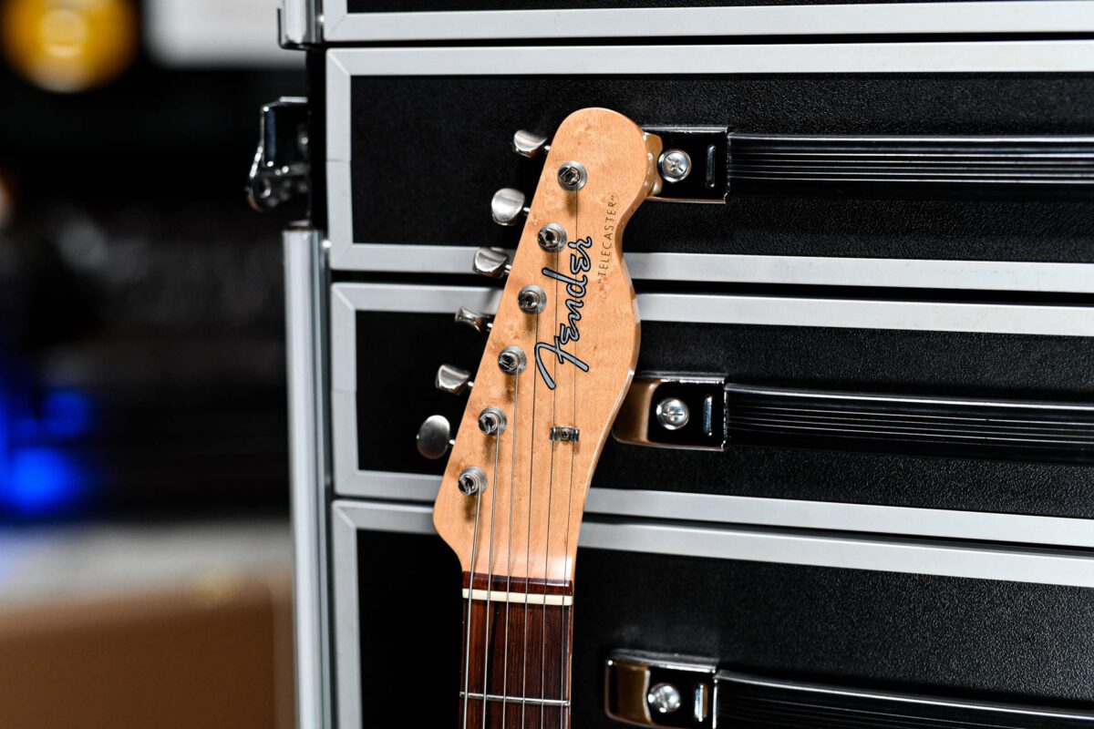 Fender Custom Shop 1963 Telecaster in Ice Blue Metallic - Image 6