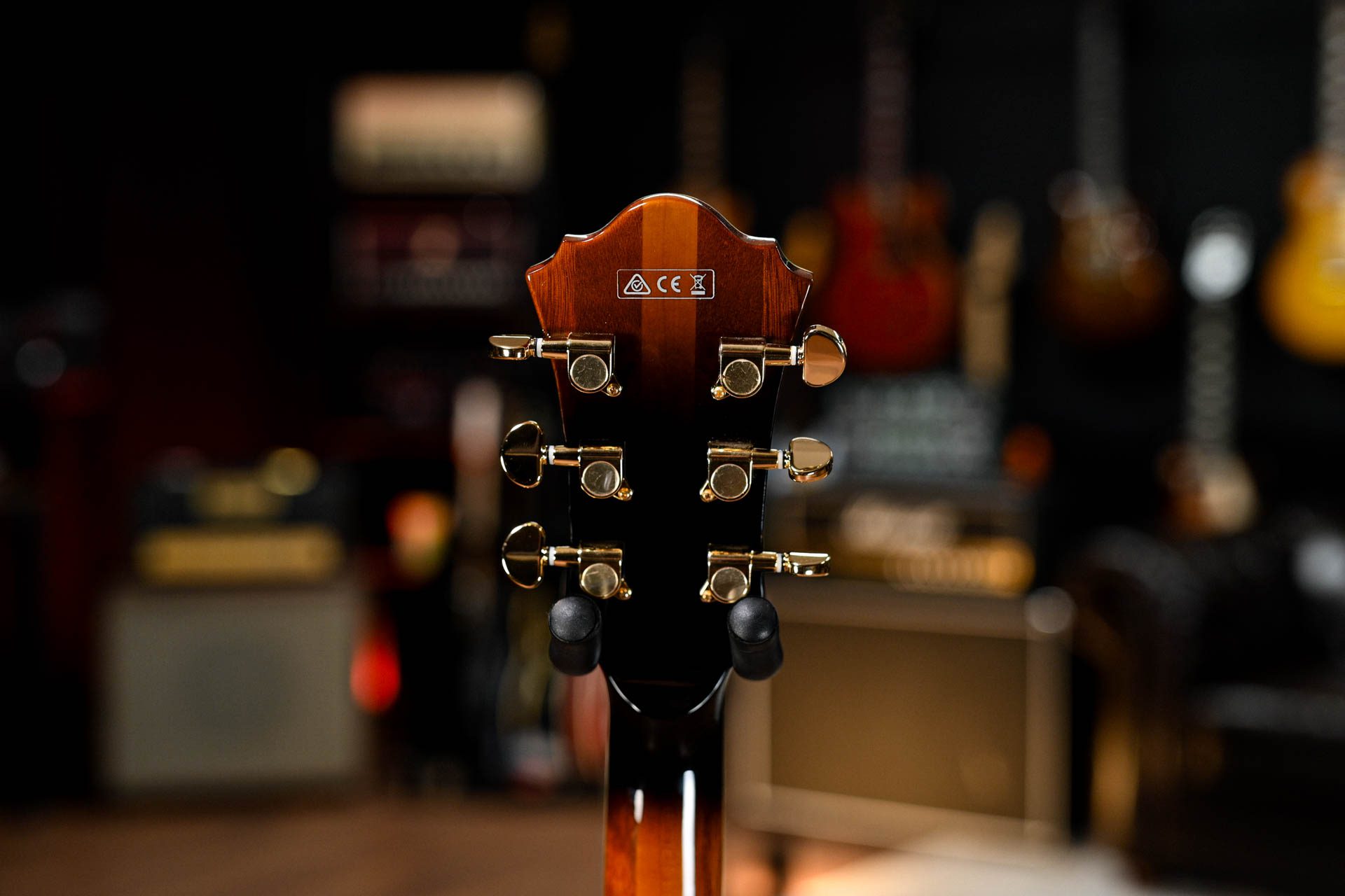 Ibanez AF151F-VLS Artstar in Violin Sunburst