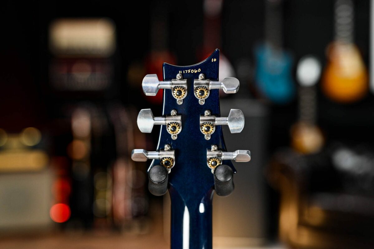 PRS USA Custom 24 10 Top in Blueburst - Image 10