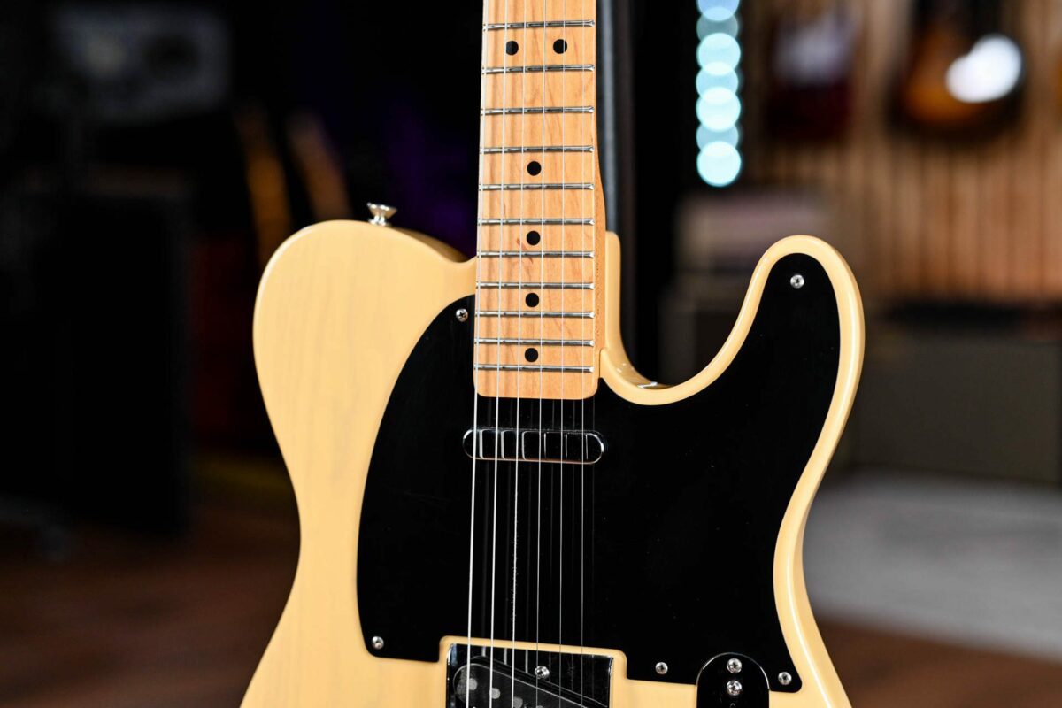 Fender Classic Player Baja Telecaster in Butterscotch Blonde - Image 3