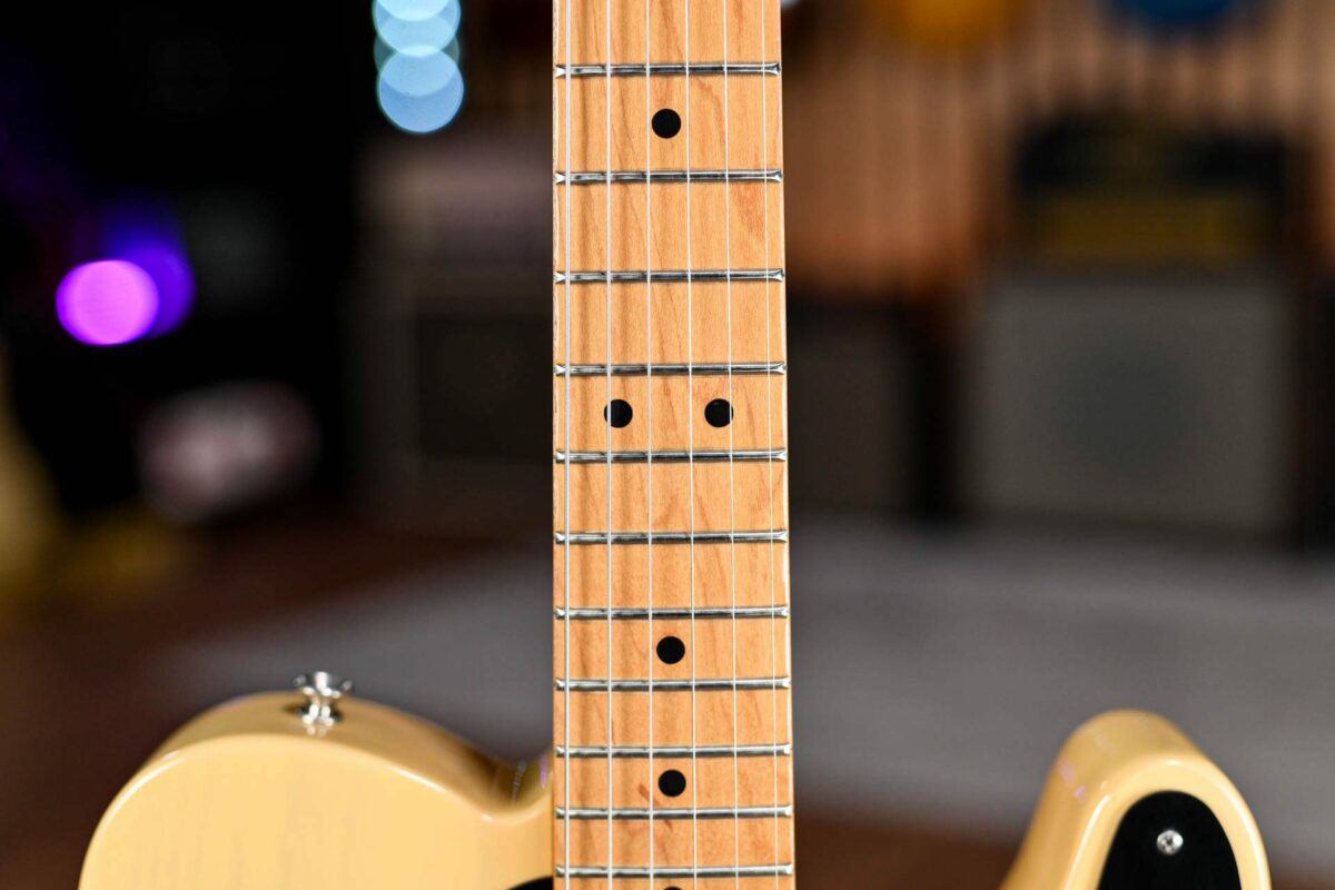 Fender Classic Player Baja Telecaster in Butterscotch Blonde - Image 4