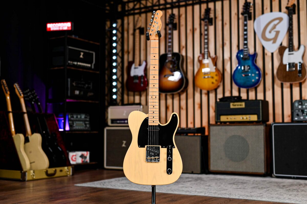 Fender Classic Player Baja Telecaster in Butterscotch Blonde - Image 8