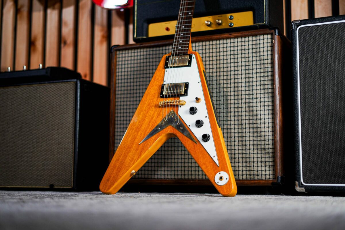 Epiphone 1958 Korina Flying V in Natural