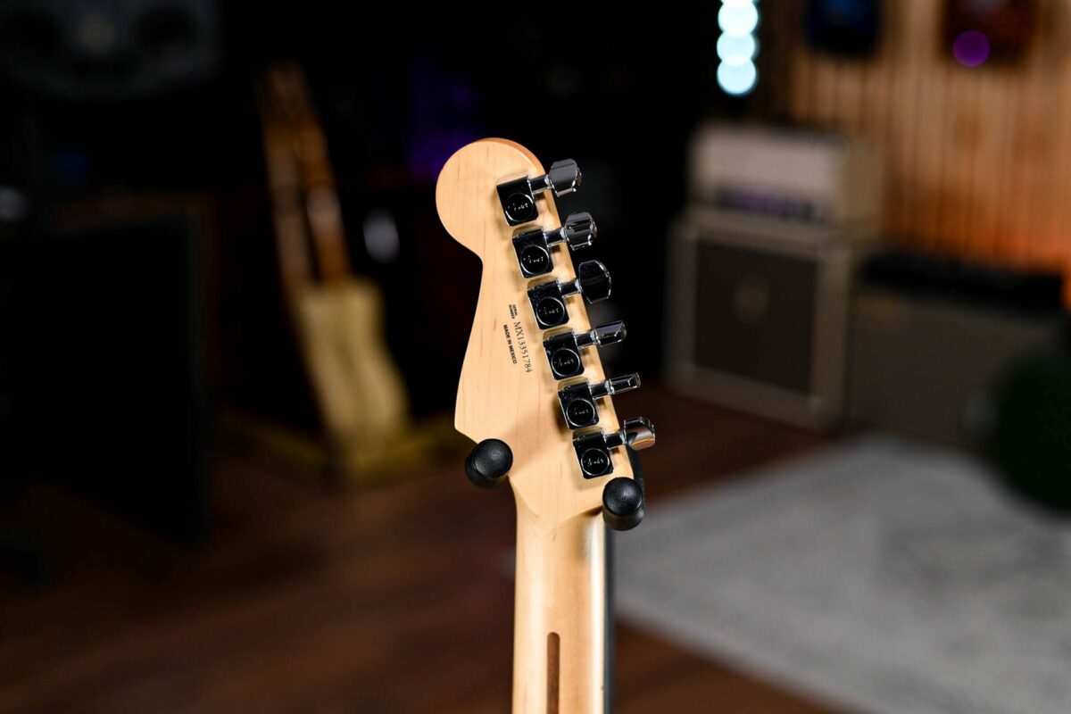 Fender FSR Standard Stratocaster Satin Blaze Gold - Image 8