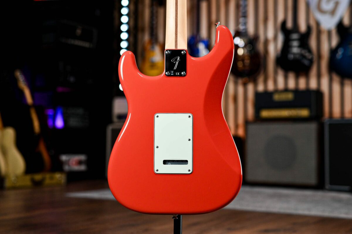 Fender Special Edition Player Stratocaster in Fiesta Red - Image 9