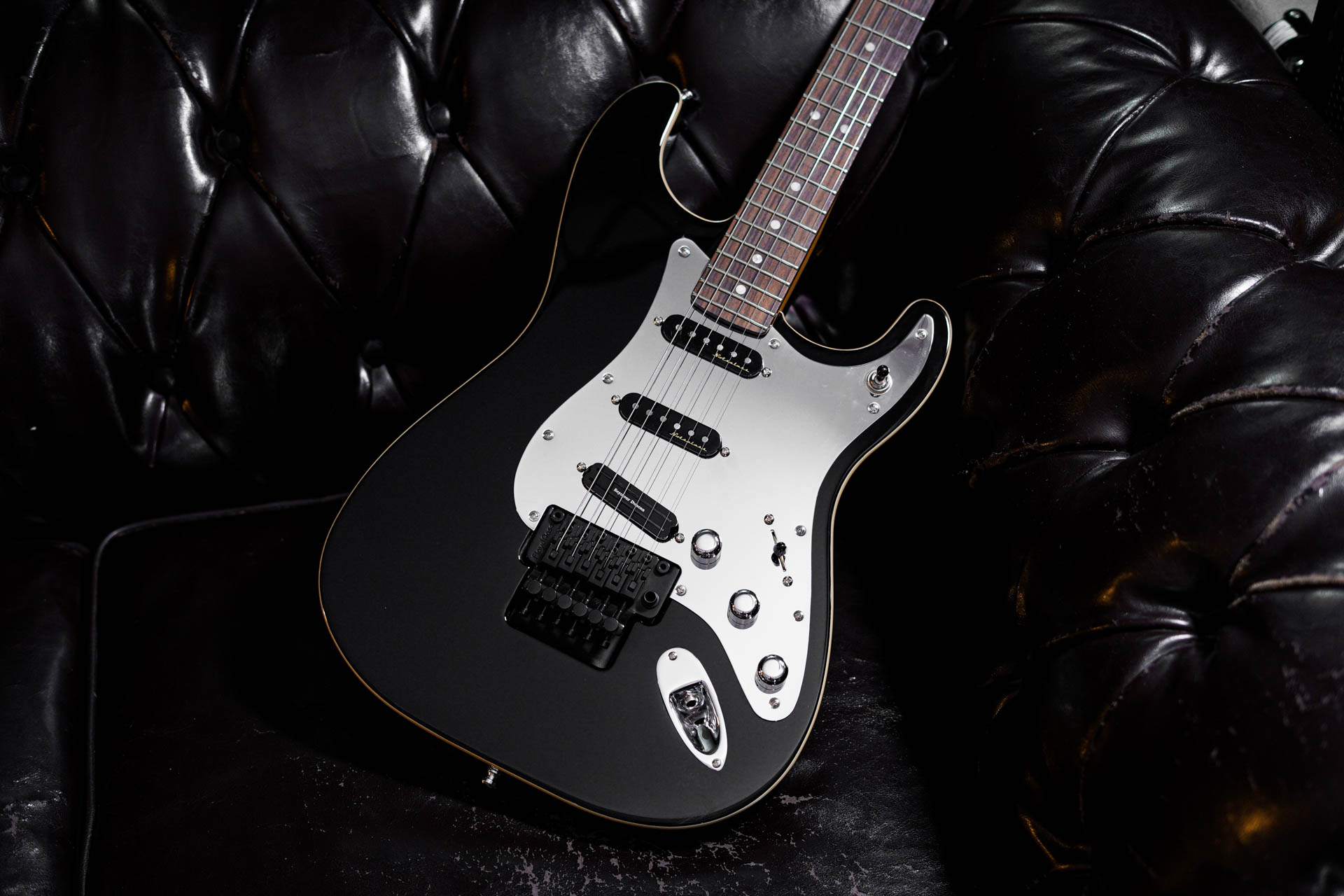 Fender Tom Morello Stratocaster in Black - Guitar Gear Giveaway