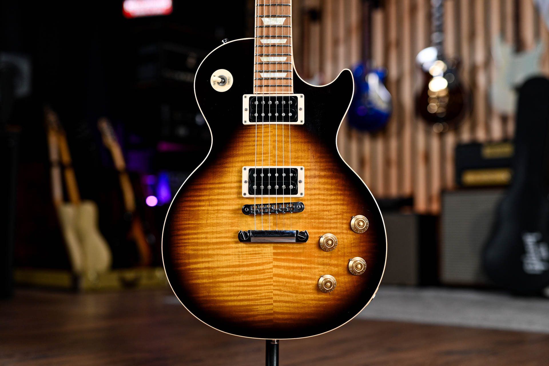 Gibson Les Paul Classic Plus in Vintage Sunburst - Guitar Gear Giveaway