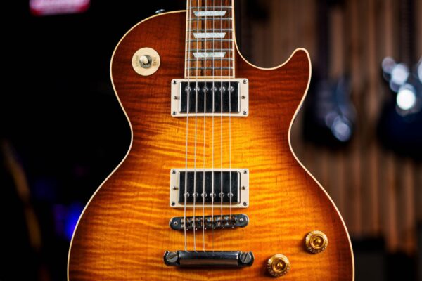 Gibson Les Paul Standard Premium Plus in Honey Burst - Guitar Gear Giveaway