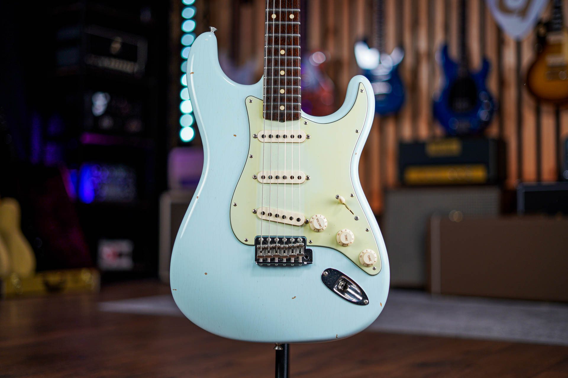 Fender Custom Shop 60s Stratocaster Journeyman Relic in Sonic Blue ...