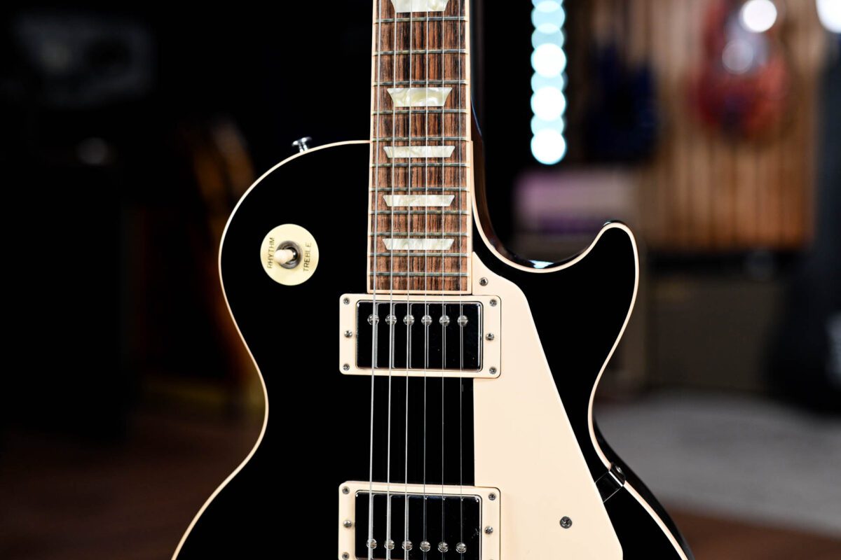 Gibson Les Paul Traditional in Ebony - Image 6