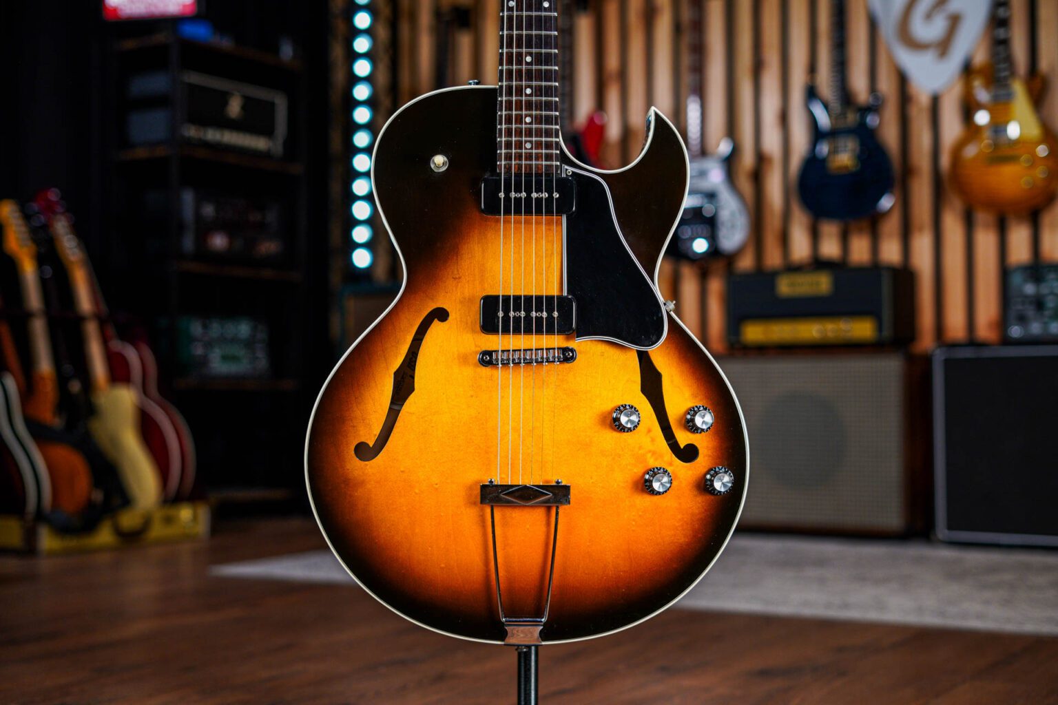 Gibson ES-135 in Vintage Sunburst - Guitar Gear Giveaway