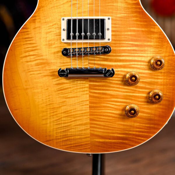 Gibson Les Paul Standard T in Honey Burst - Guitar Gear Giveaway
