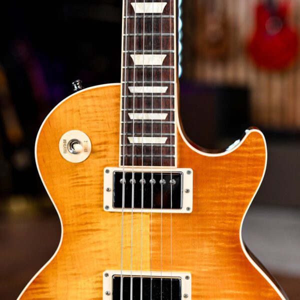Gibson Les Paul Standard T in Honey Burst - Guitar Gear Giveaway