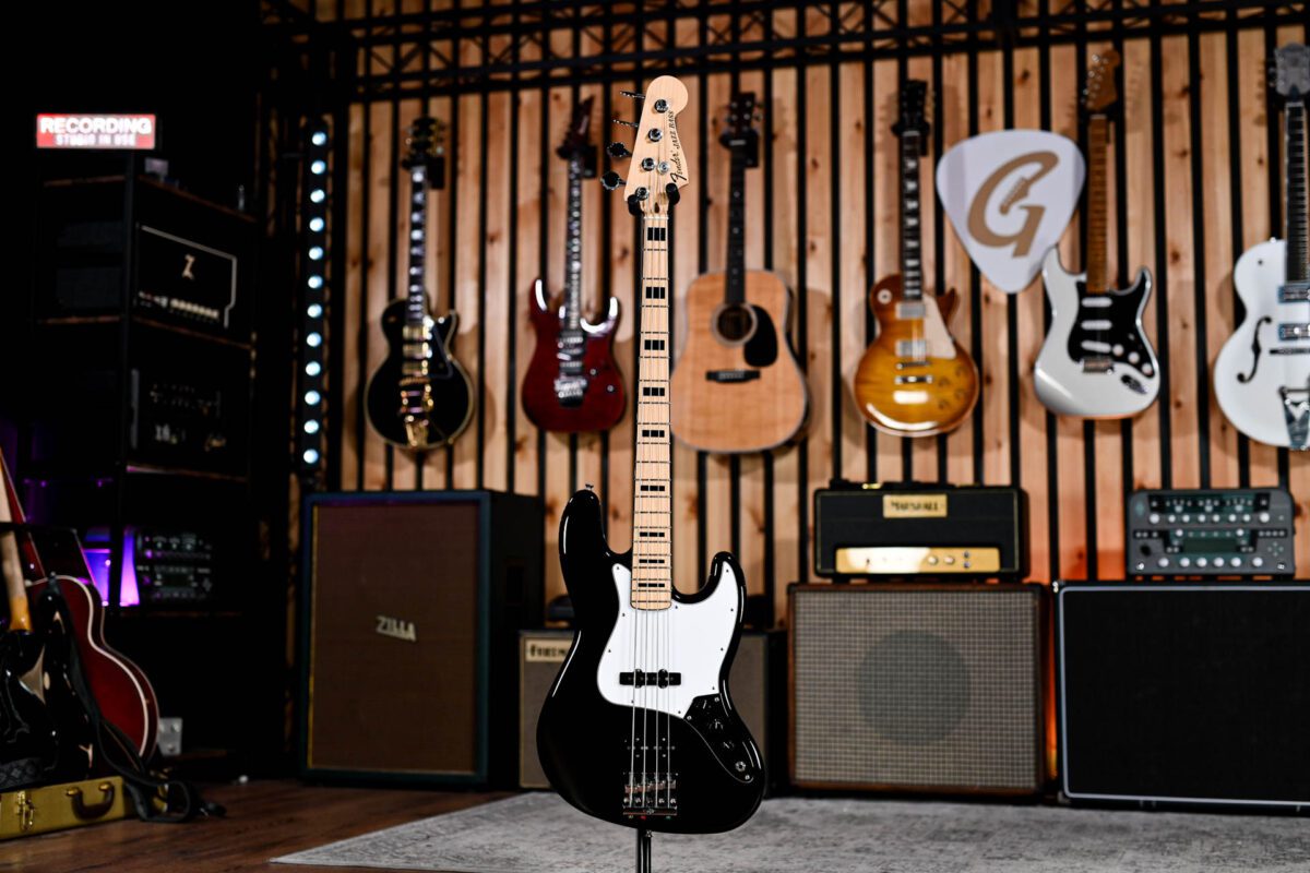 Fender Geddy Lee Jazz Bass In Black - Image 2