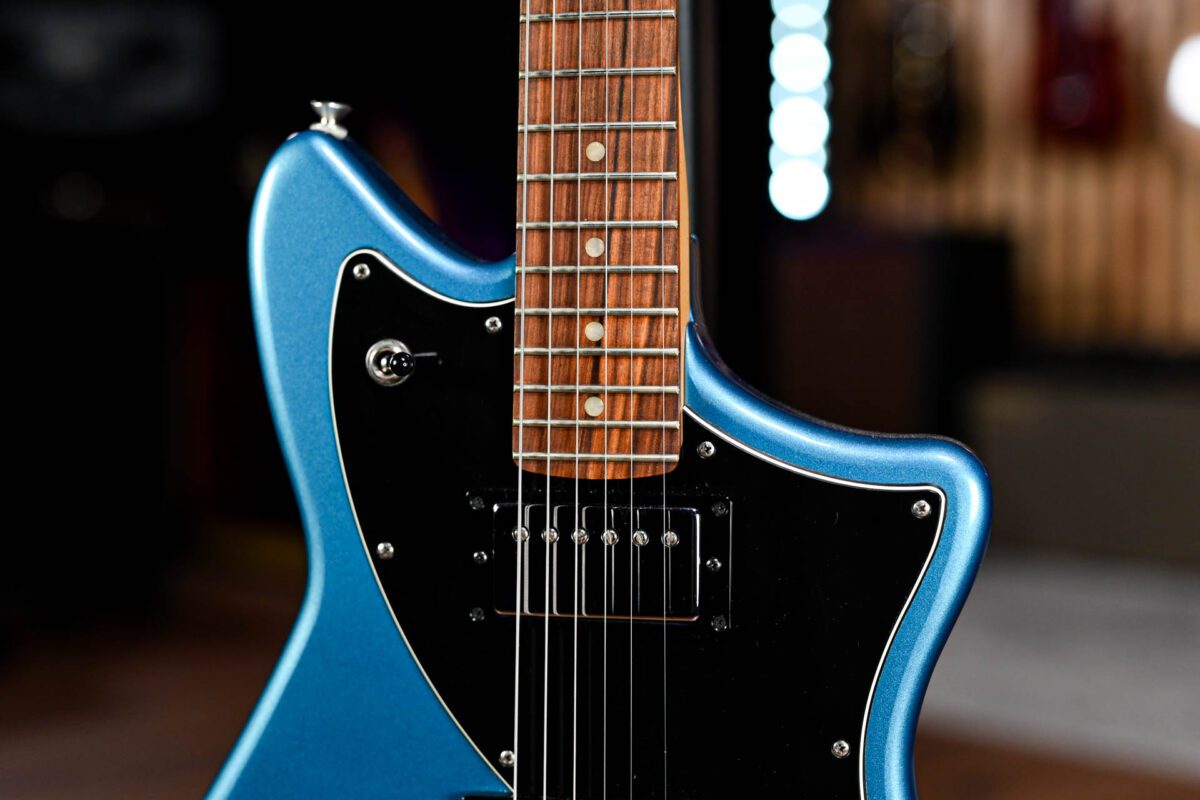 Fender Meteora in Lake Placid Blue - Image 4