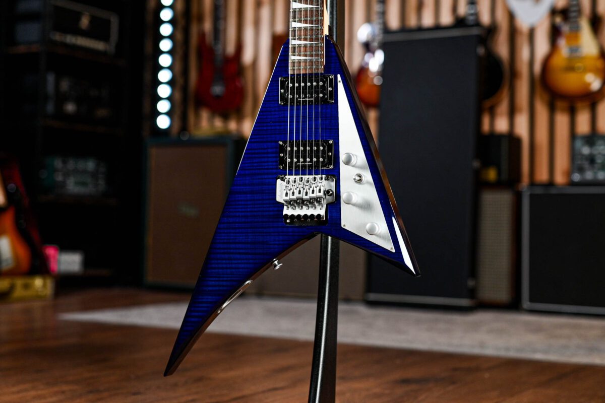 Jackson RR3 in Transparent Blue